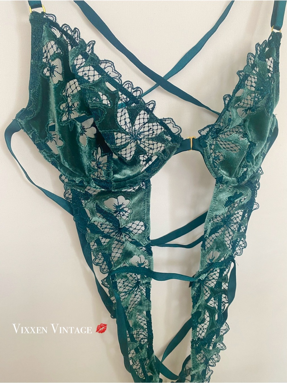 VS VERY SEXY ‘VELVET FISHNET ZIGGY GLAM FLORAL NAKED PLAYSUIT’ IN BLACK IVY - Picture 4 of 8